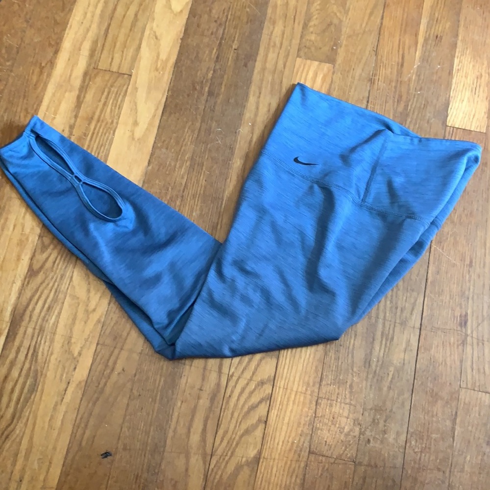 Nike Dri-Fit Leggings Cut Out